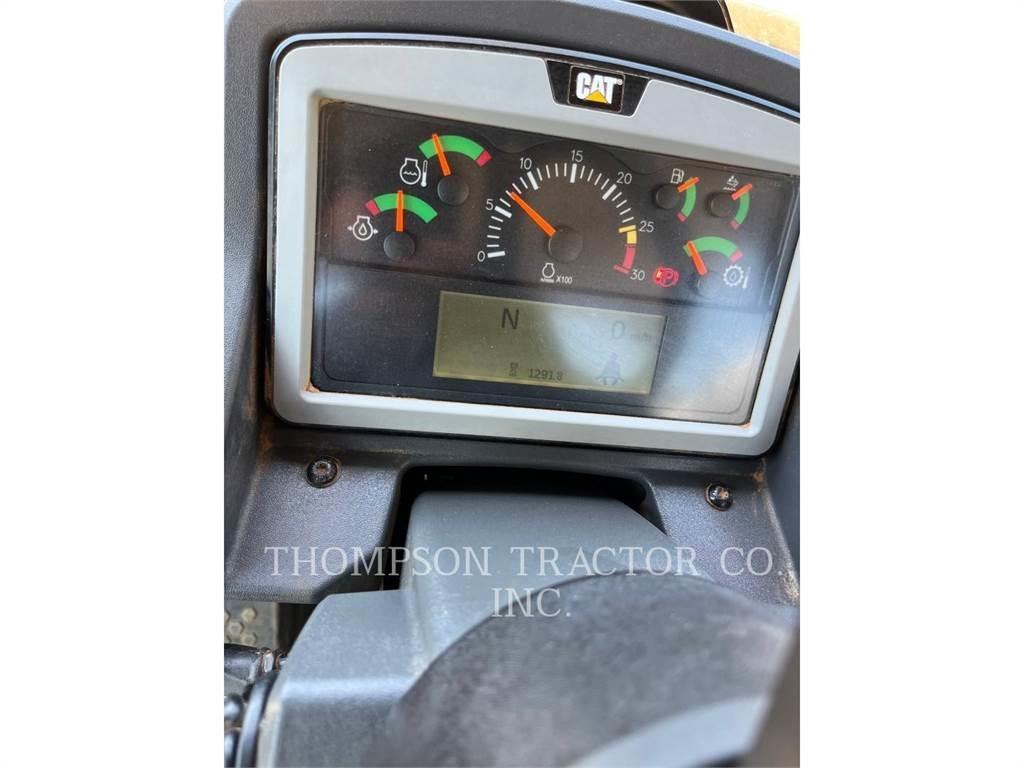 CAT 730 Дъмпери/моторни превозни средства
