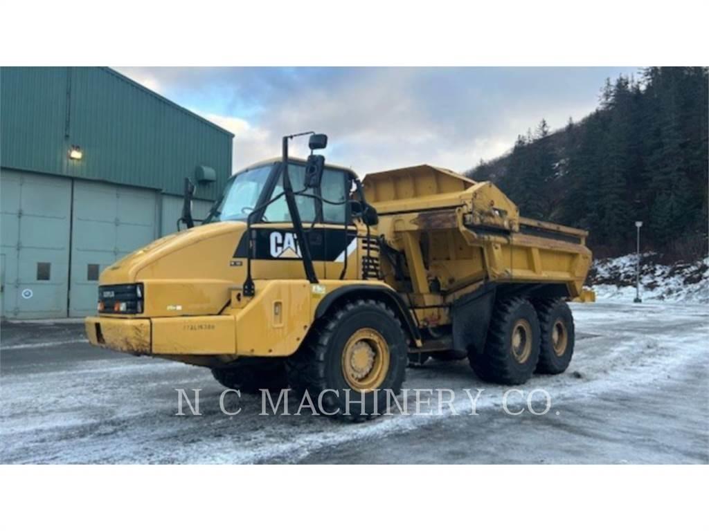 CAT 730 Дъмпери/моторни превозни средства