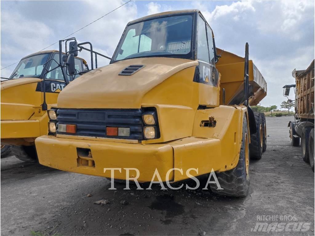 CAT 730 Дъмпери/моторни превозни средства