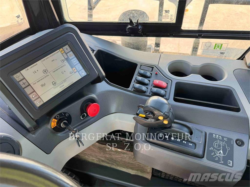 CAT 730 Дъмпери/моторни превозни средства