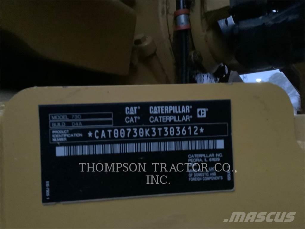 CAT 730 Дъмпери/моторни превозни средства