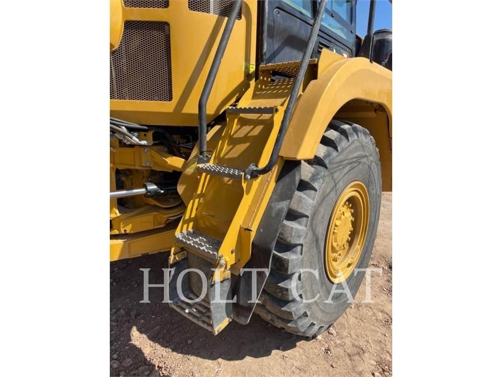 CAT 730 Дъмпери/моторни превозни средства