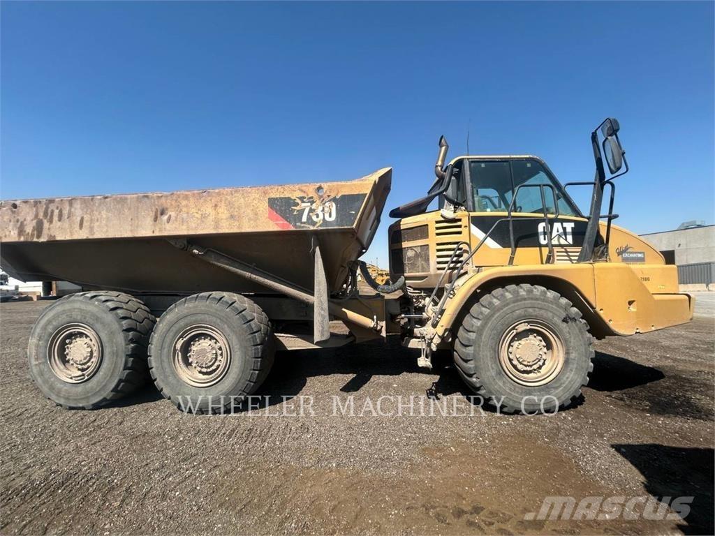 CAT 730 Дъмпери/моторни превозни средства