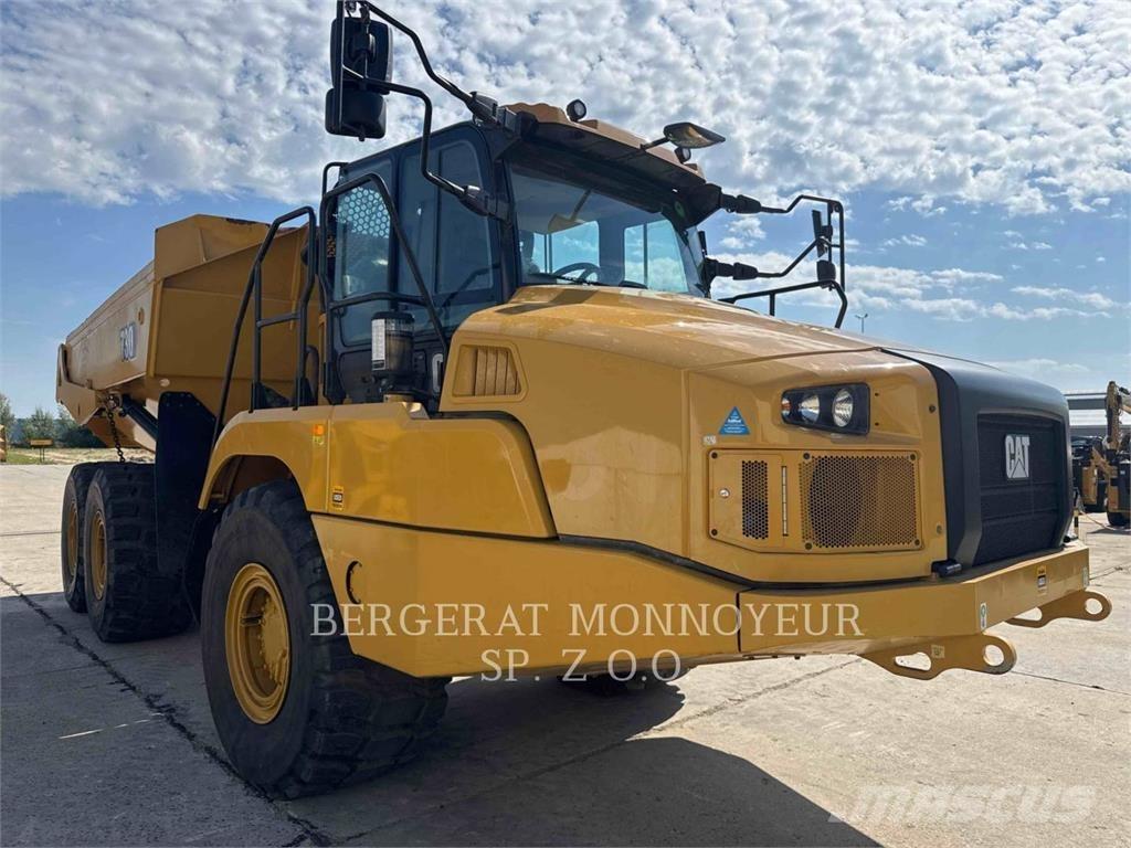 CAT 730 Дъмпери/моторни превозни средства
