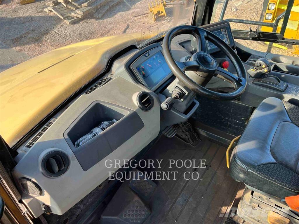 CAT 73004 Дъмпери/моторни превозни средства