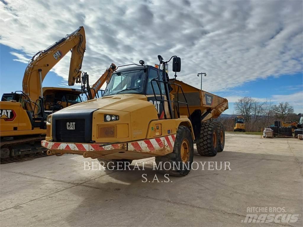CAT 730C Дъмпери/моторни превозни средства