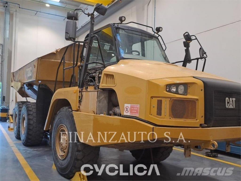 CAT 730C Дъмпери/моторни превозни средства
