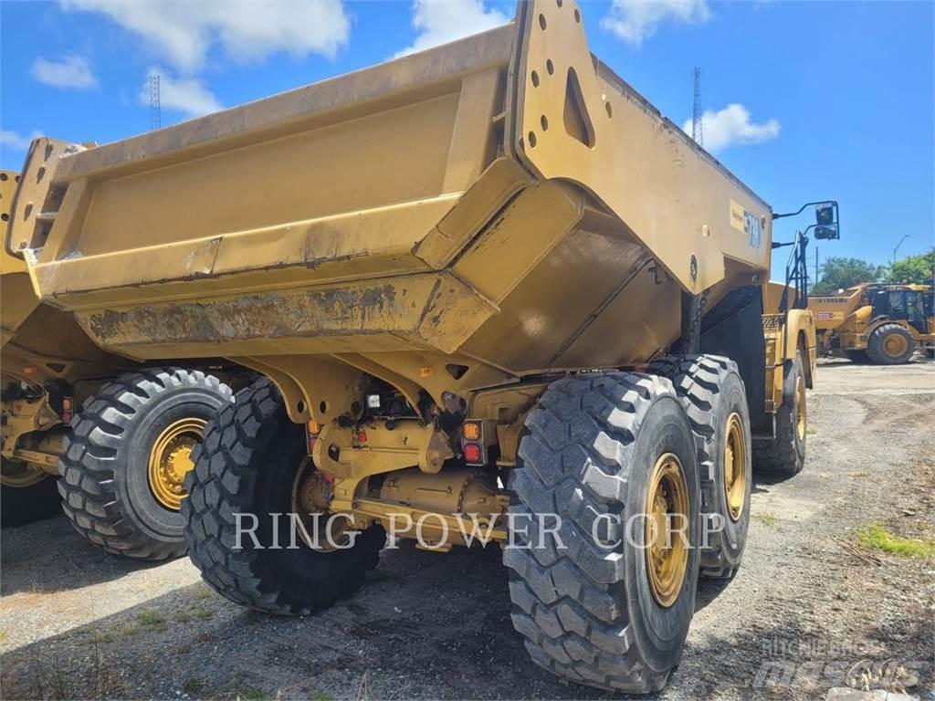 CAT 730TG Дъмпери/моторни превозни средства