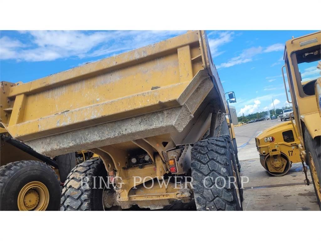CAT 730WW Цистерна