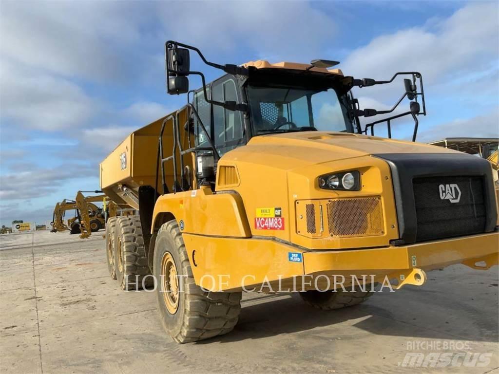 CAT 735 Дъмпери/моторни превозни средства