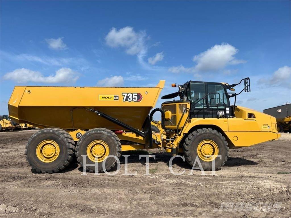 CAT 735 Дъмпери/моторни превозни средства