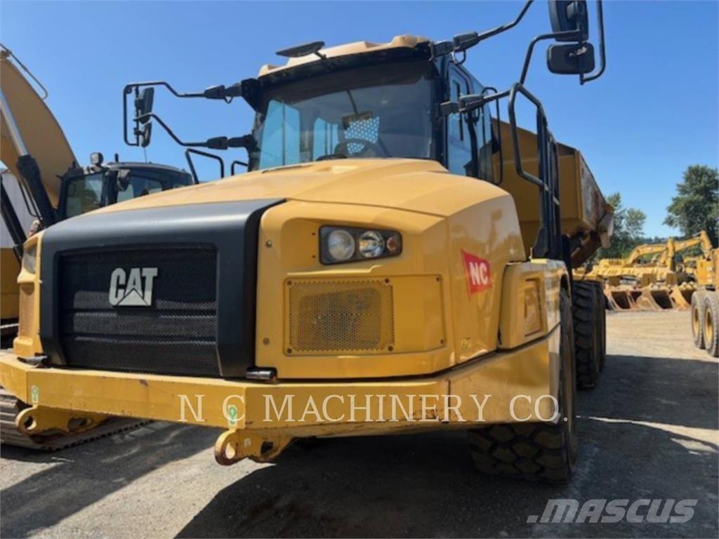 CAT 735 Дъмпери/моторни превозни средства