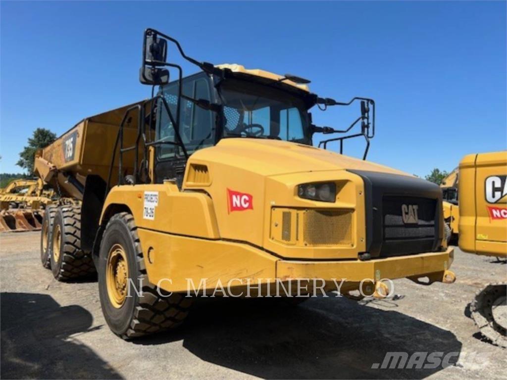 CAT 735 Дъмпери/моторни превозни средства