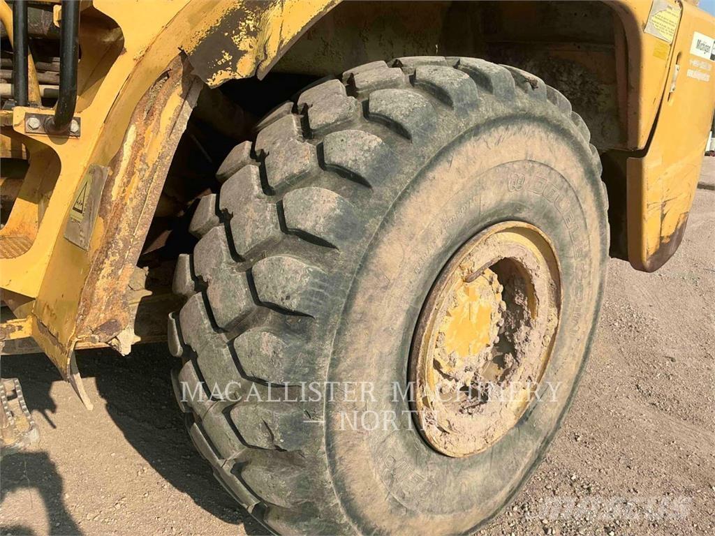 CAT 735 T (OLD) Дъмпери/моторни превозни средства