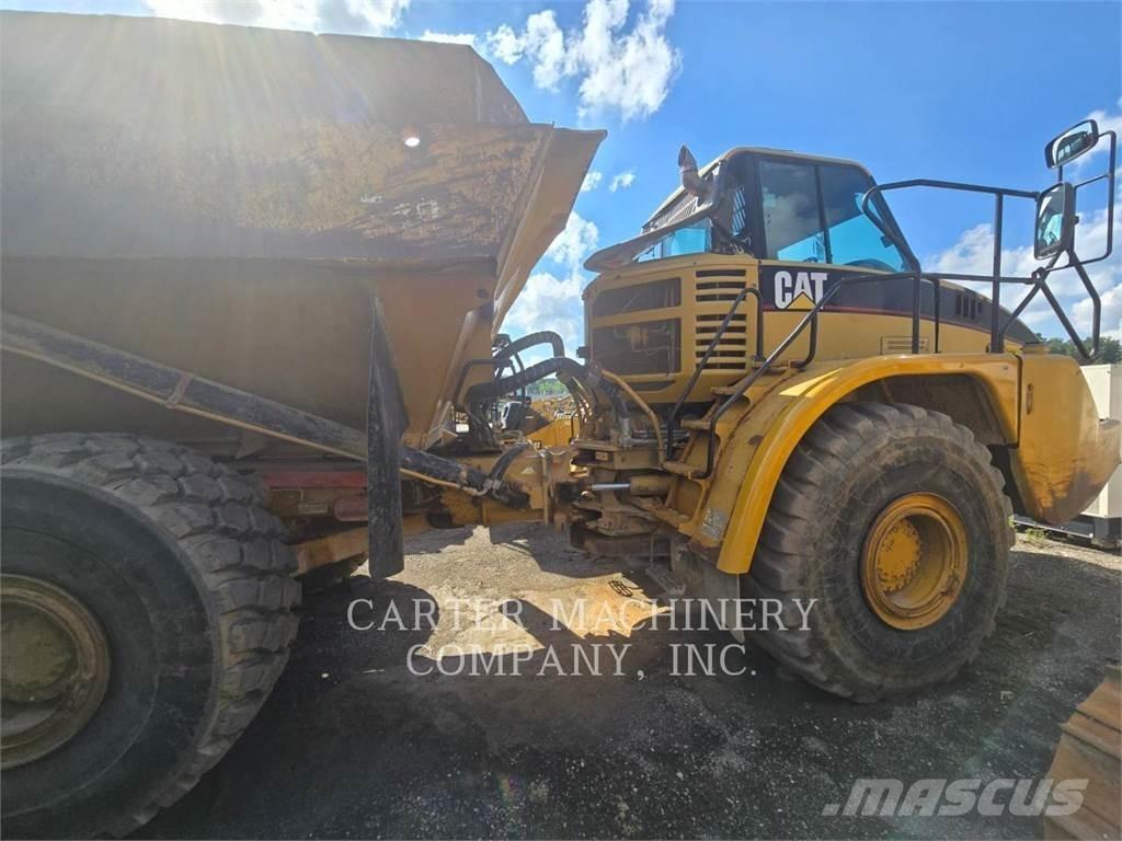 CAT 740 Дъмпери/моторни превозни средства