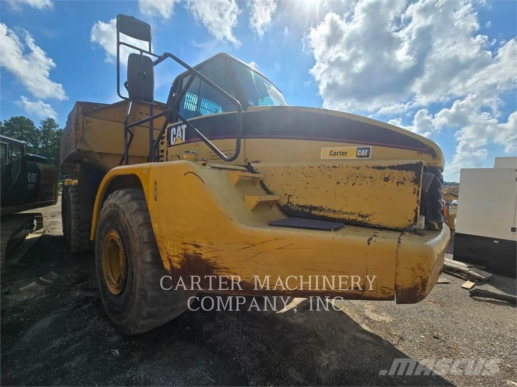 CAT 740 Дъмпери/моторни превозни средства