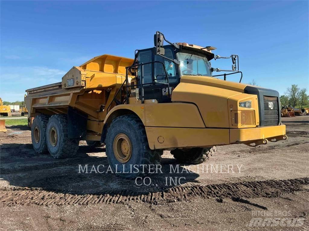 CAT 740 4EJ Дъмпери/моторни превозни средства