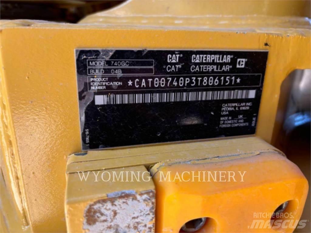 CAT 740 GC Дъмпери/моторни превозни средства