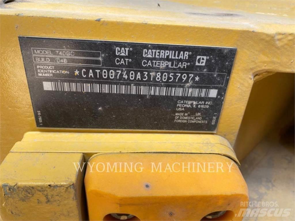 CAT 740 GC Дъмпери/моторни превозни средства