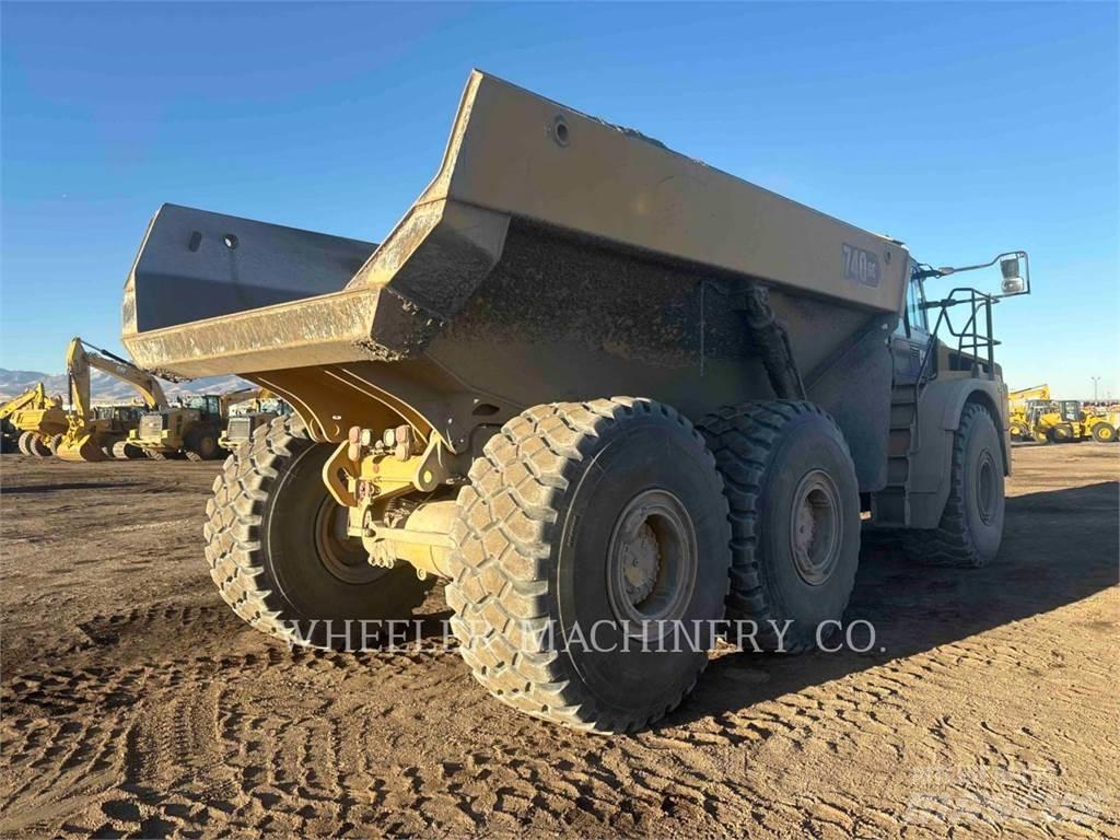 CAT 740 GC Дъмпери/моторни превозни средства