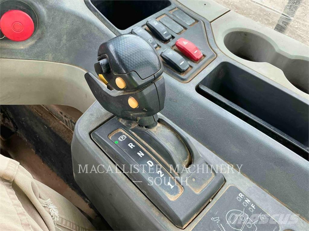 CAT 740 GC Дъмпери/моторни превозни средства