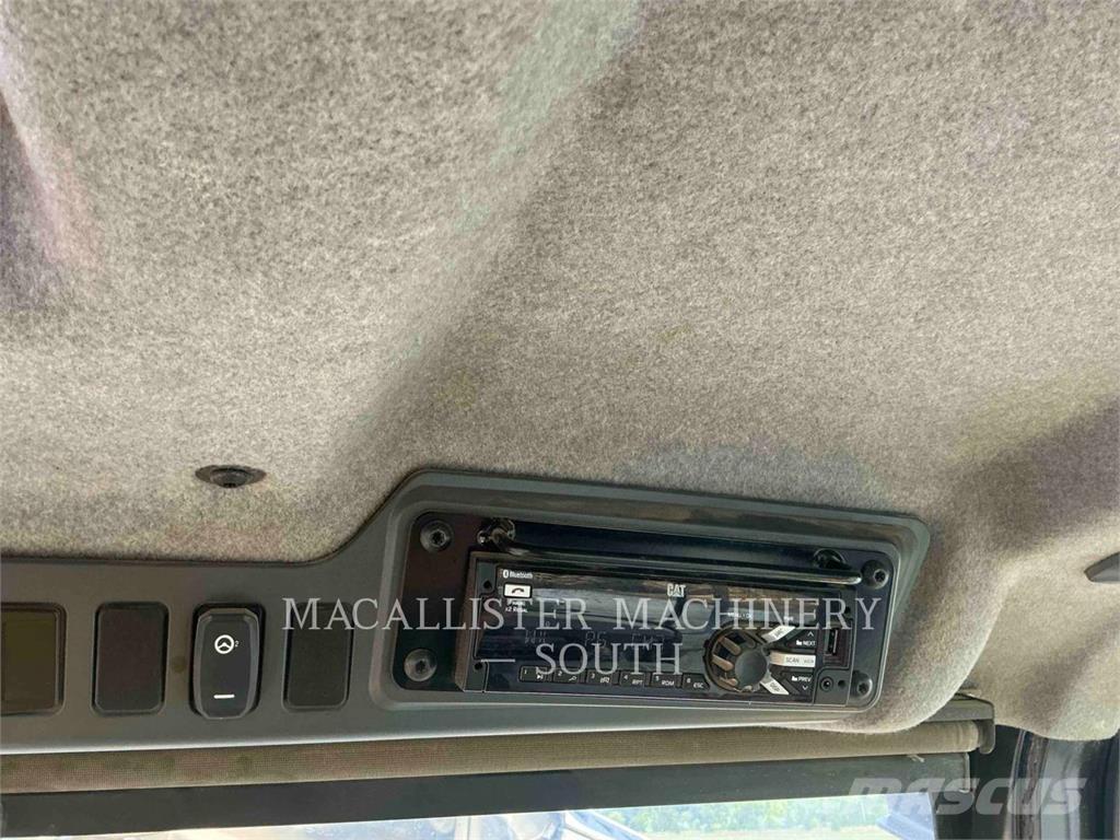 CAT 740 GC Дъмпери/моторни превозни средства