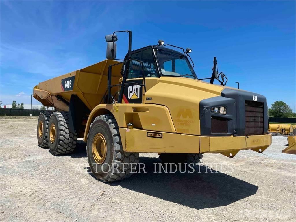 CAT 740B Дъмпери/моторни превозни средства