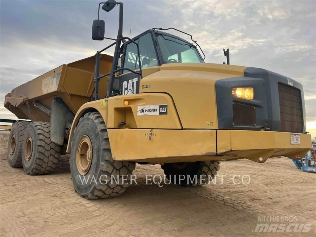 CAT 740B Дъмпери/моторни превозни средства