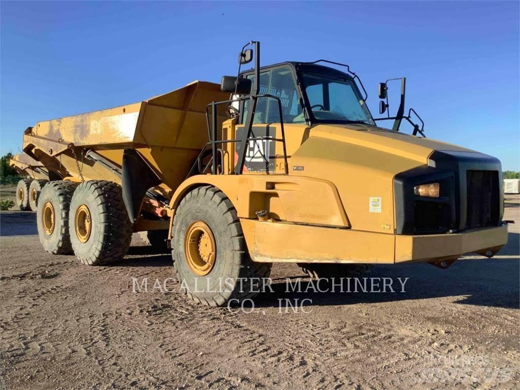 CAT 740B Дъмпери/моторни превозни средства