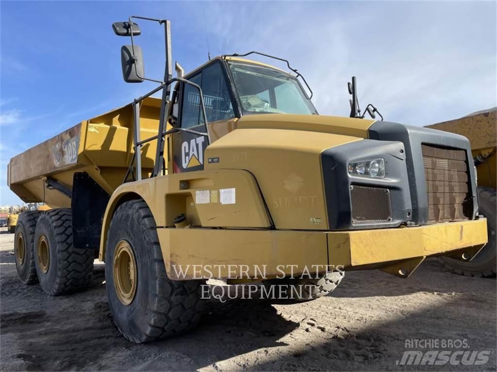 CAT 740B Дъмпери/моторни превозни средства