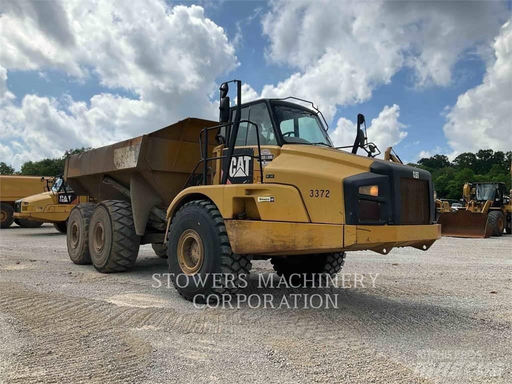 CAT 740B Дъмпери/моторни превозни средства