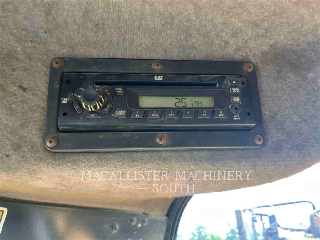 CAT 740B Дъмпери/моторни превозни средства