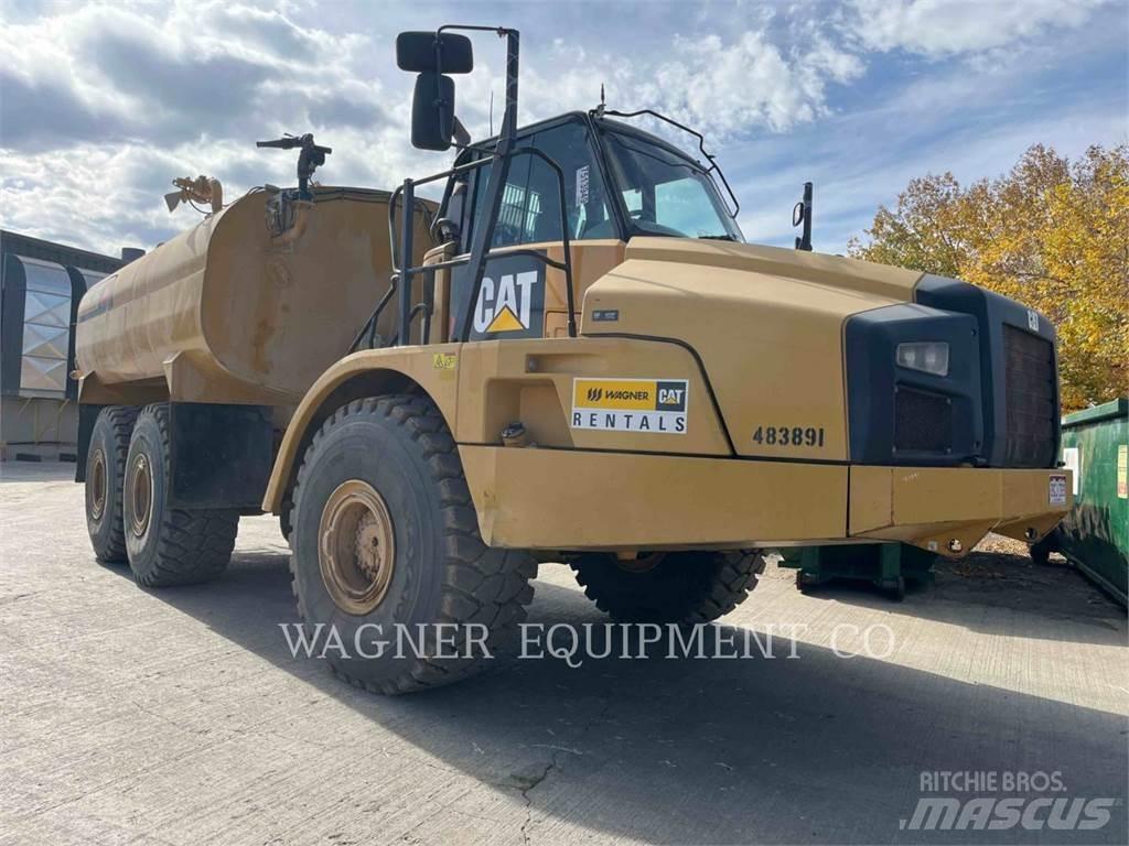 CAT 740B WT Цистерни за вода
