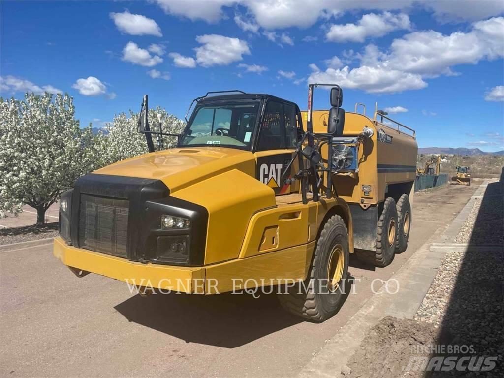 CAT 740B WT Цистерни за вода
