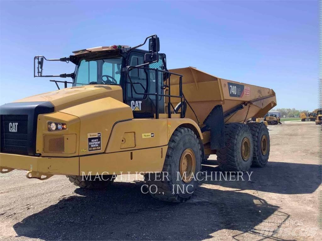 CAT 740GC Дъмпери/моторни превозни средства
