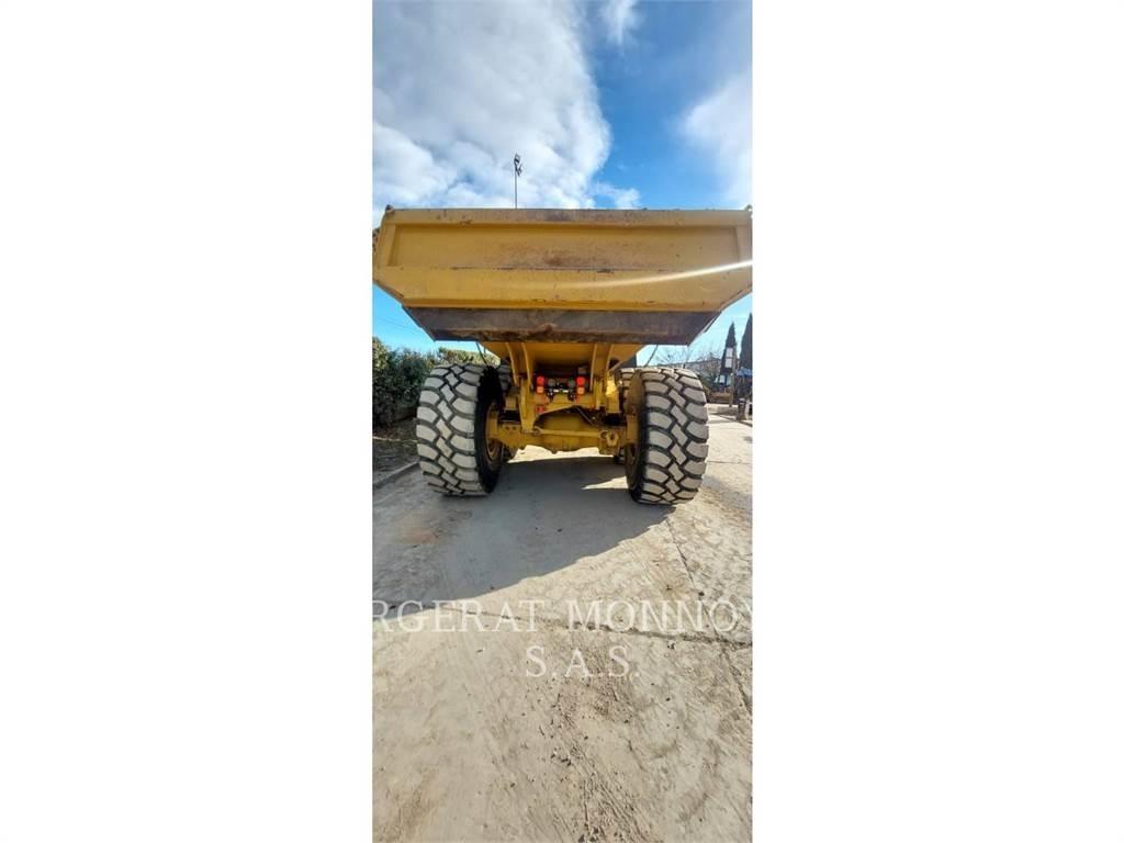 CAT 740GC Дъмпери/моторни превозни средства