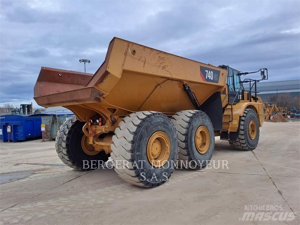 CAT 740GC Дъмпери/моторни превозни средства