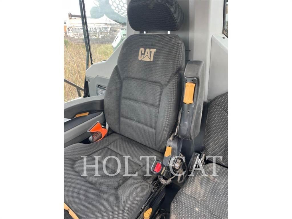 CAT 740GC Дъмпери/моторни превозни средства