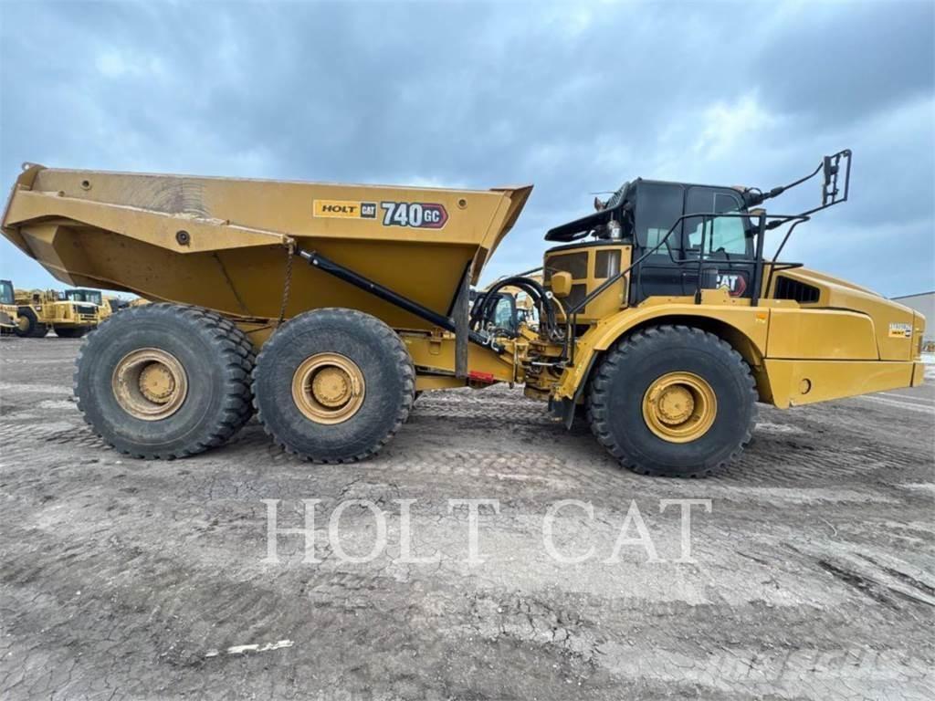 CAT 740GC Колесни товарачи