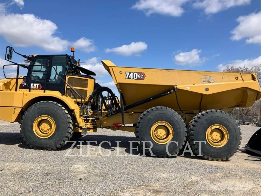 CAT 740GC Дъмпери/моторни превозни средства