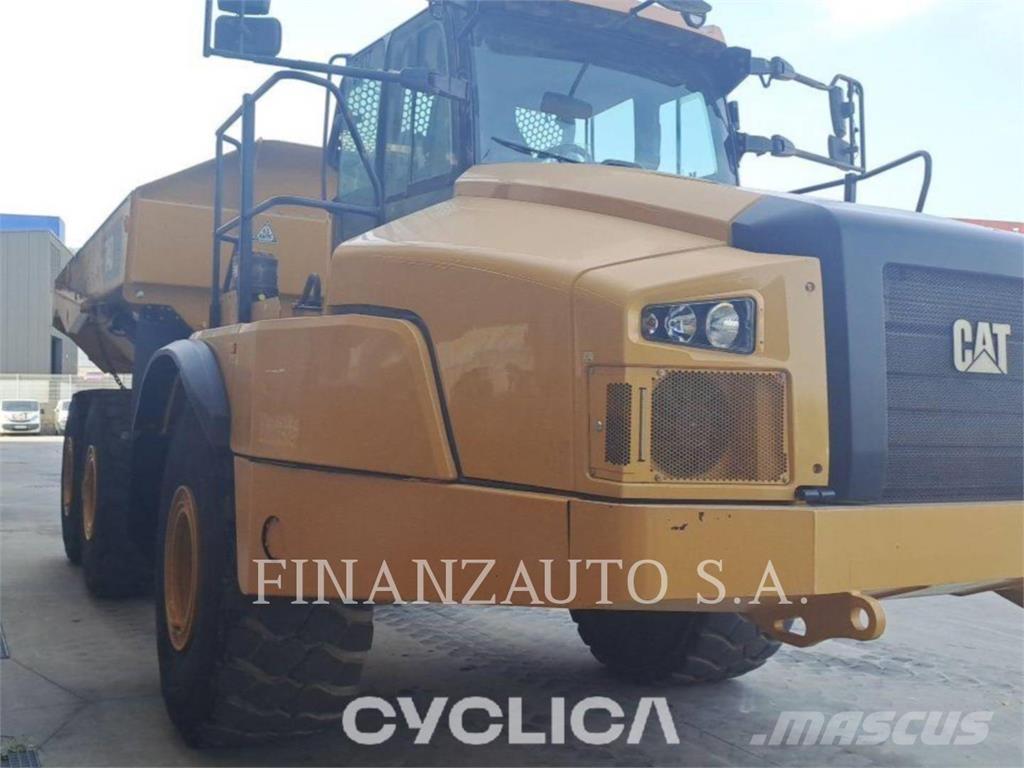 CAT 740GC Дъмпери/моторни превозни средства