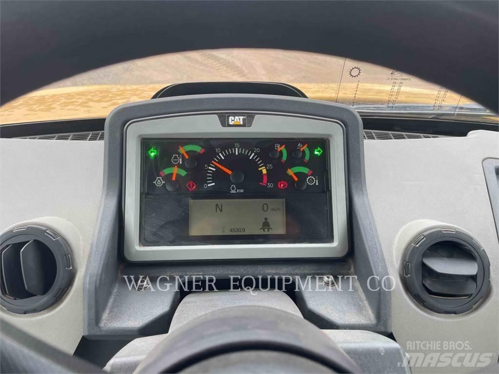 CAT 740GC Дъмпери/моторни превозни средства
