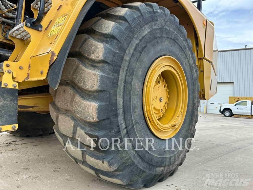 CAT 745 Дъмпери/моторни превозни средства