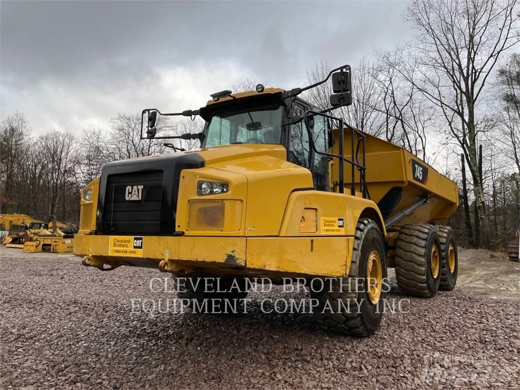 CAT 745 Дъмпери/моторни превозни средства