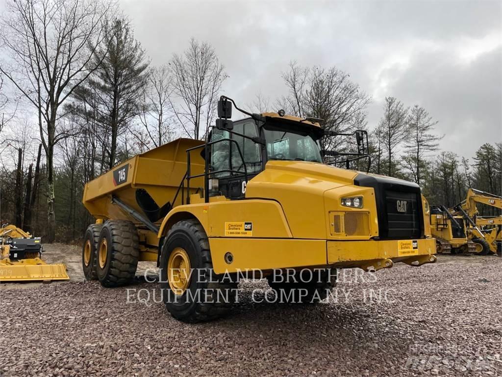 CAT 745 Дъмпери/моторни превозни средства