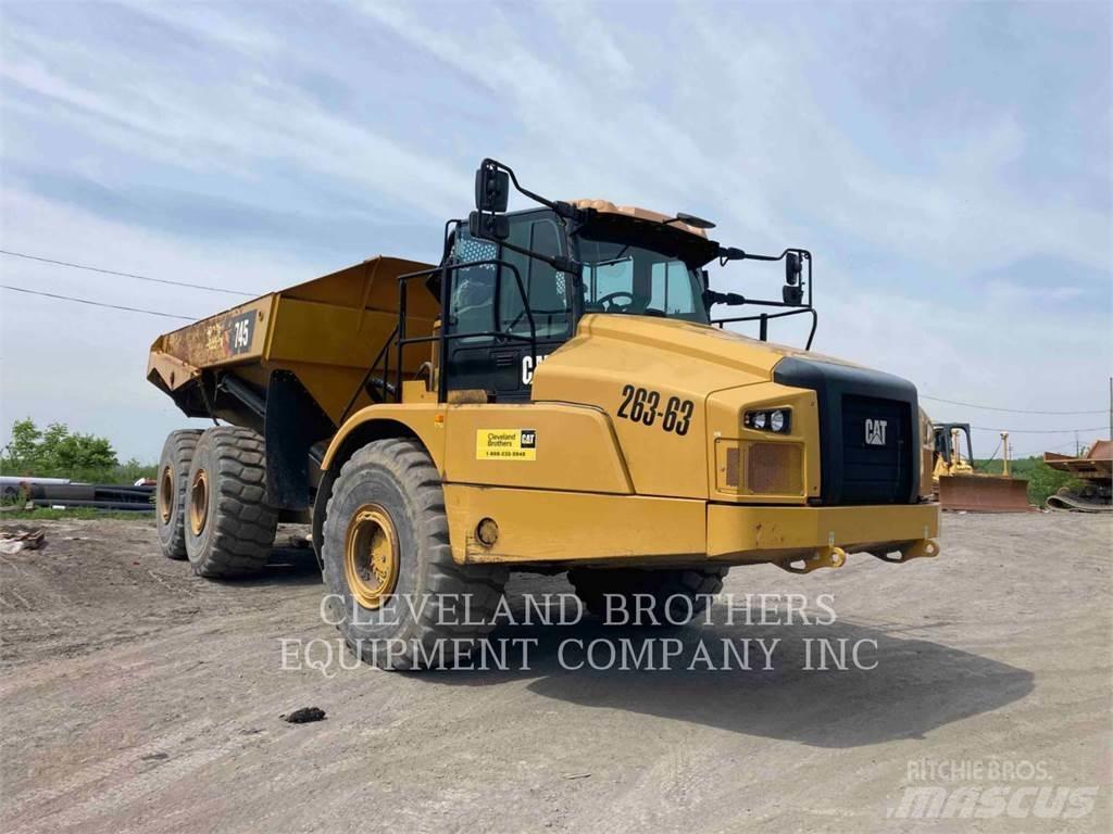 CAT 745 Дъмпери/моторни превозни средства