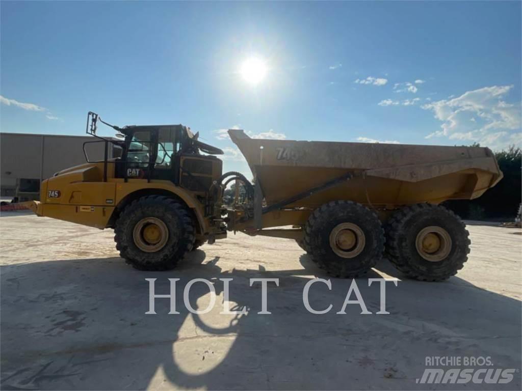 CAT 745 Дъмпери/моторни превозни средства