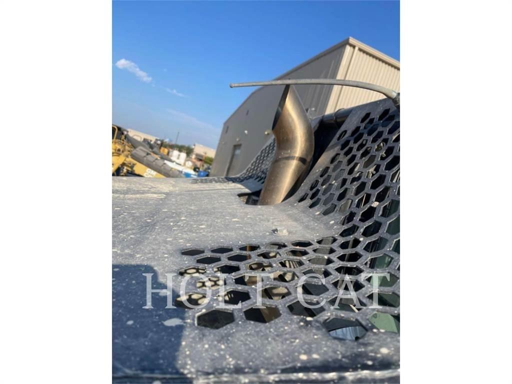 CAT 745 Дъмпери/моторни превозни средства