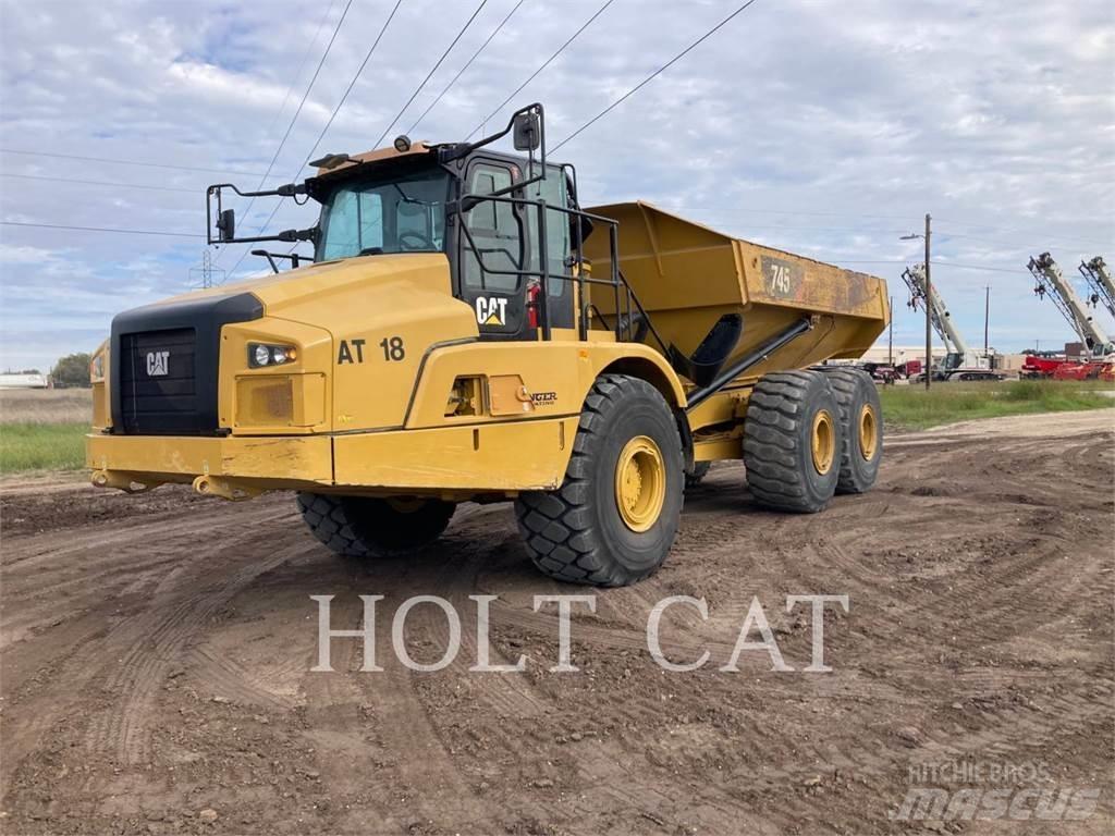 CAT 745 Дъмпери/моторни превозни средства