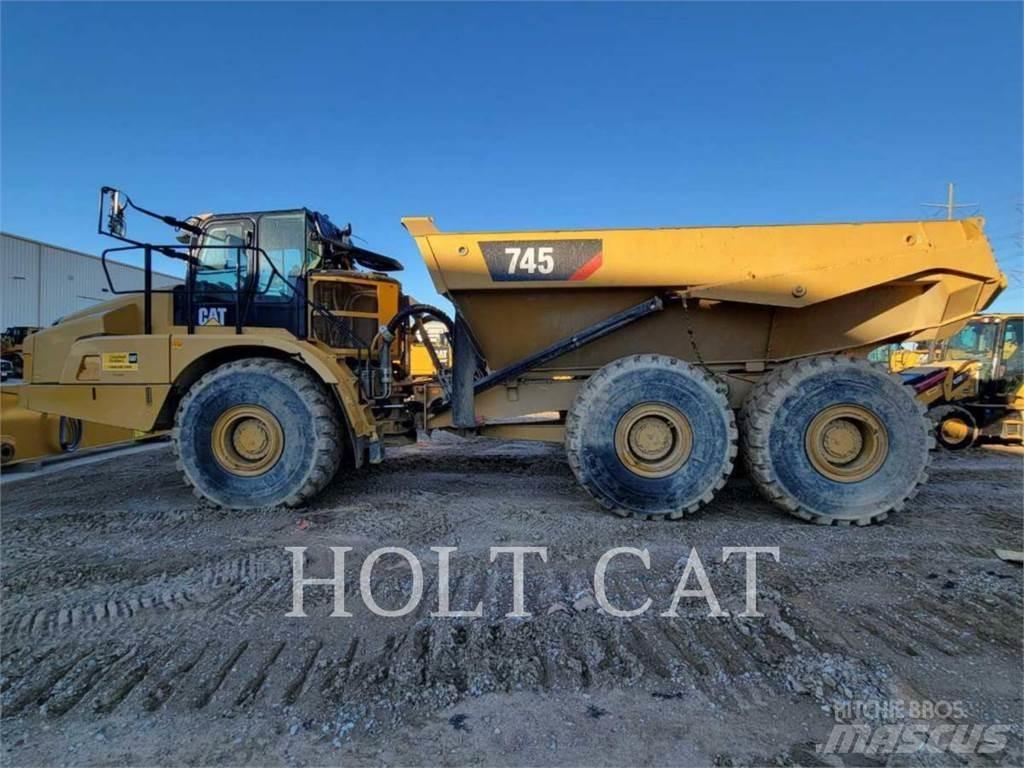 CAT 745 Дъмпери/моторни превозни средства